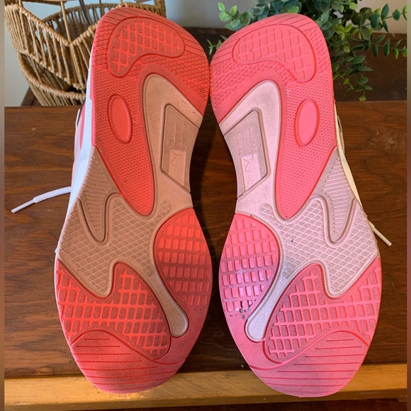 Puma RS-Fast Sneakers in Triple Pink - Picture 2 of 11